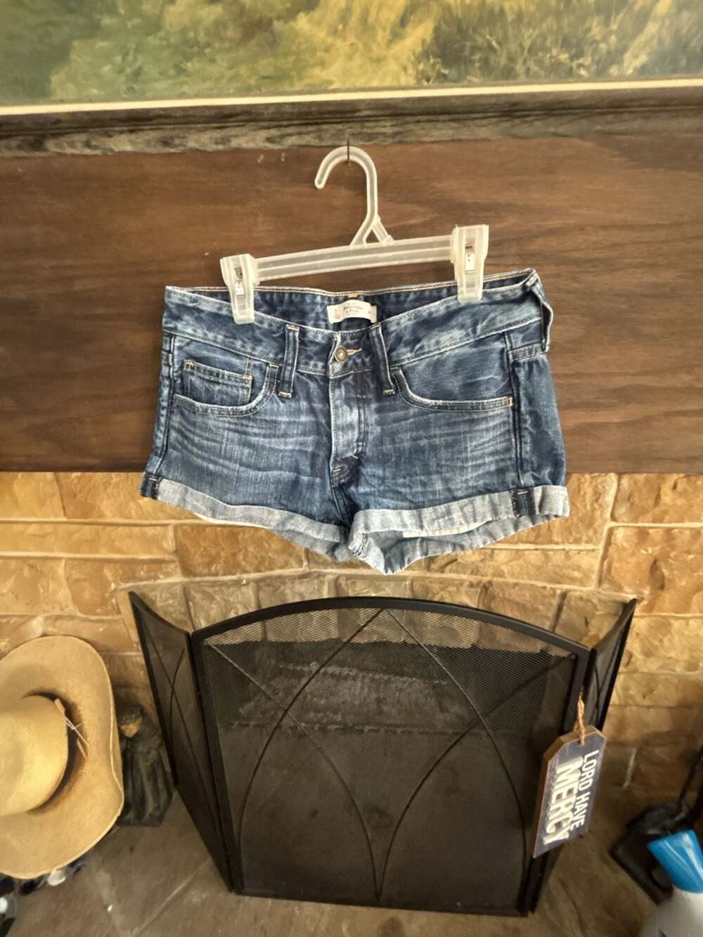 Abercrombie & Fitch Women's Dark Wash Cuffed Denim Jean Shorts Size 2